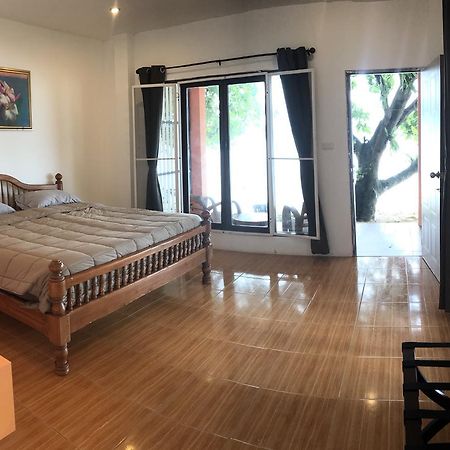 Paradise Beachfront Bungalows Hotel Koh Kradan Buitenkant foto
